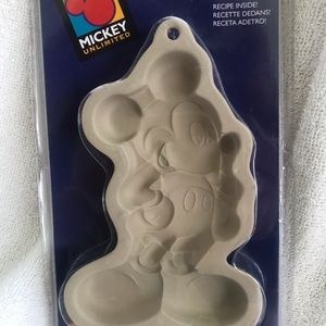 Mickey Mouse Wilton Cookie Mold NEW Recipe